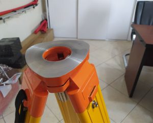 صفحه سه پایه چوبی